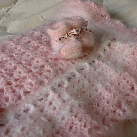 Pink heirloom baby afghan soo soft and beautiful - Picture 6 of 8